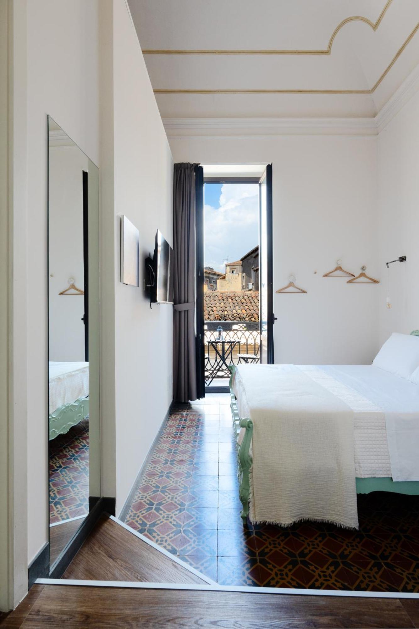 Holiday Lux Boutique Room Katania Zewnętrze zdjęcie
